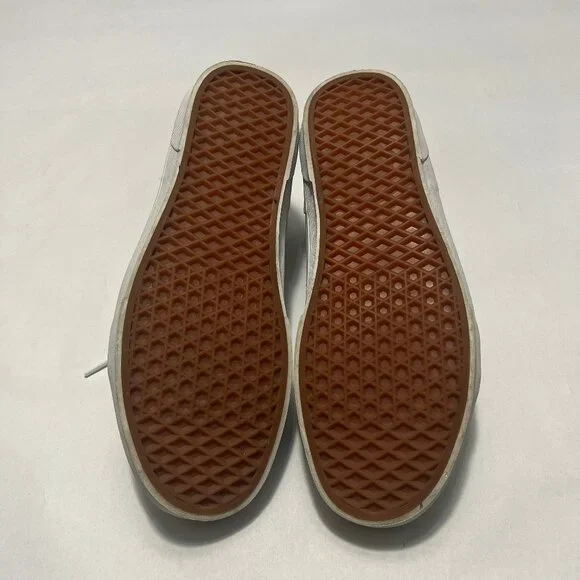 Vans White Leather "Seldan" Low Top Sneaker - Picture 9 of 14